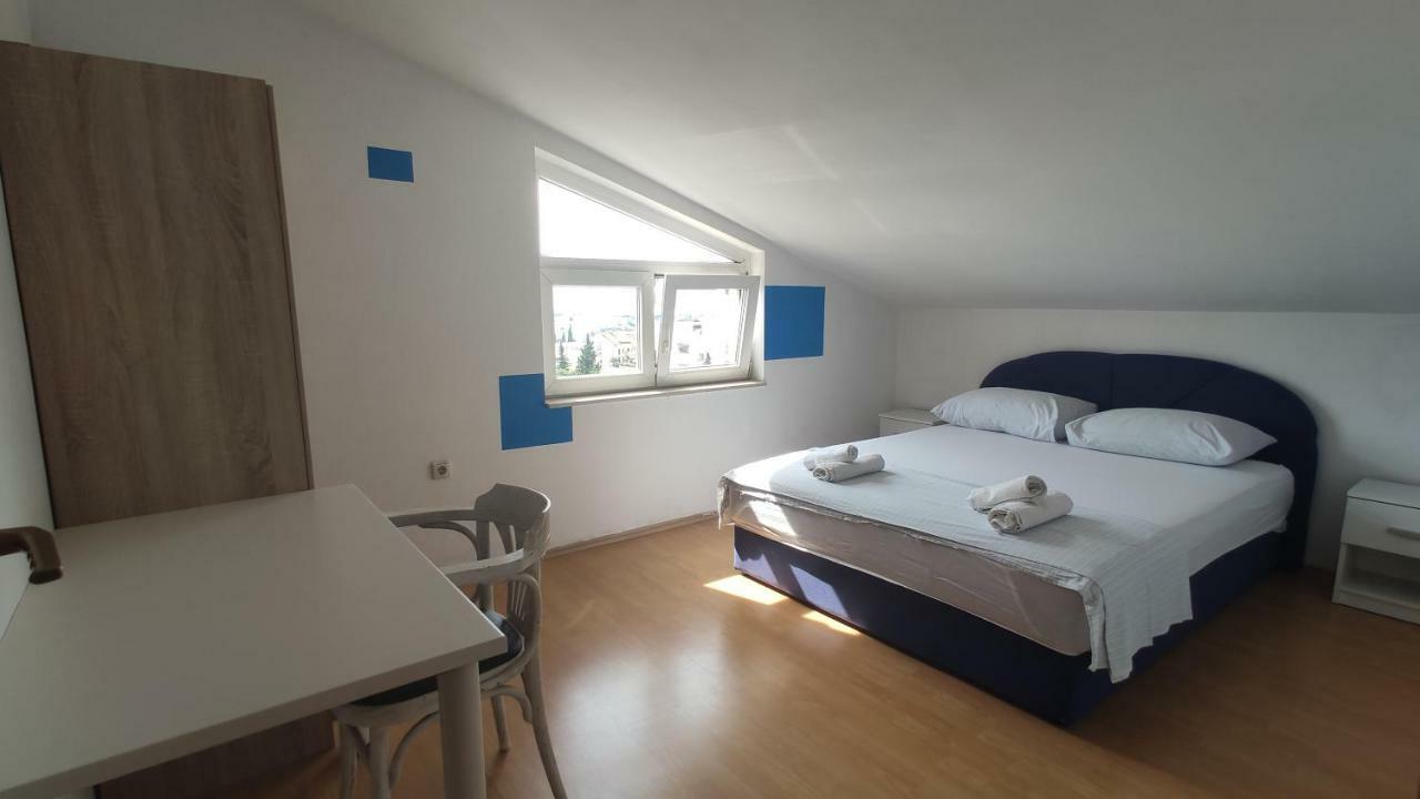 Small Northside Apartment Split Eksteriør bilde